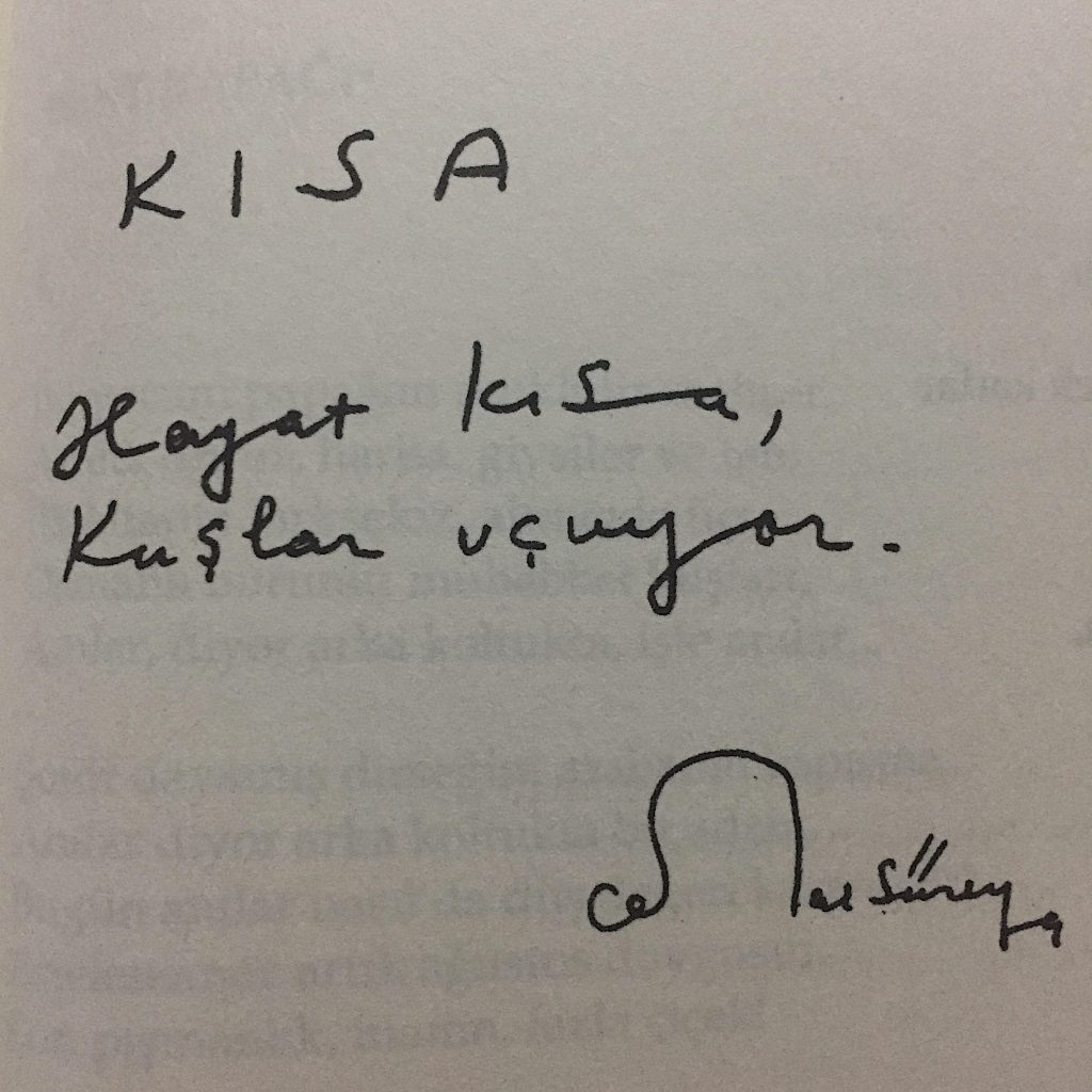 Hayat Kısa Kuşlar Uçuyor